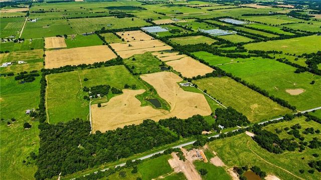10063 N Hwy 43, Maysville, AR 72747