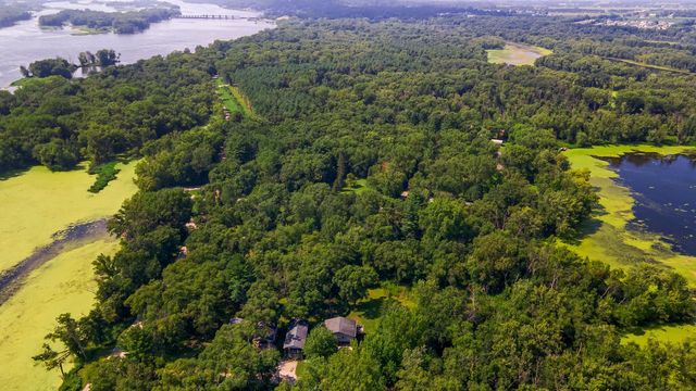 10287 Bluebird LANE, Trempealeau, WI 54661