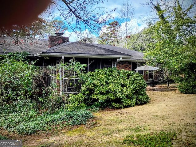 1663 Colebrook Circle, Decatur, GA 30033