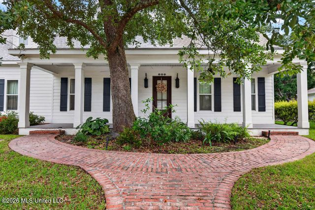125 Espy Avenue, Pass Christian, MS 39571