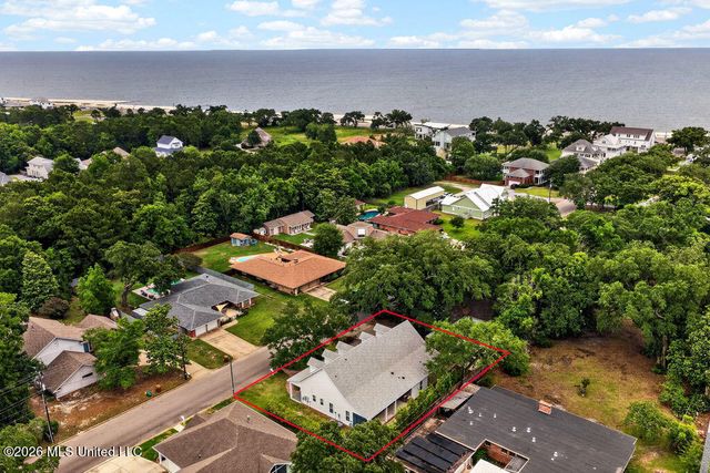 125 Espy Avenue, Pass Christian, MS 39571