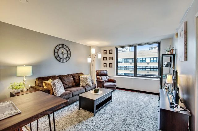 222 E PEARSON Street 2307, Chicago, IL 60611