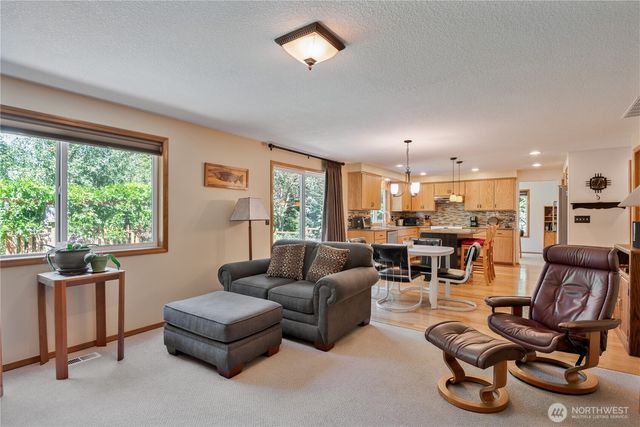 2539 E Lynnwood Drive, Longview, WA 98632