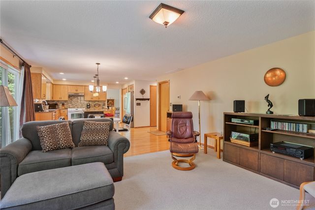 2539 E Lynnwood Drive, Longview, WA 98632
