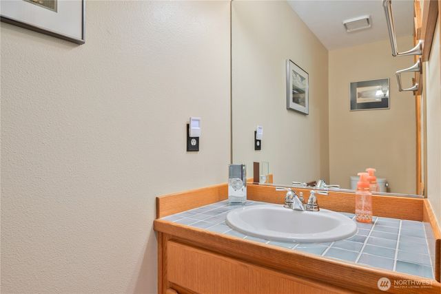 2539 E Lynnwood Drive, Longview, WA 98632
