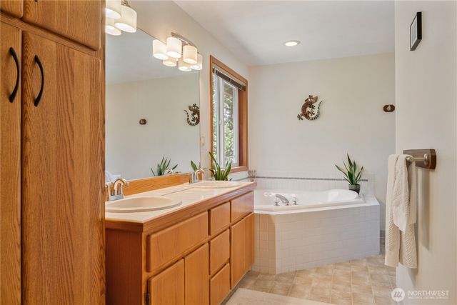 2539 E Lynnwood Drive, Longview, WA 98632