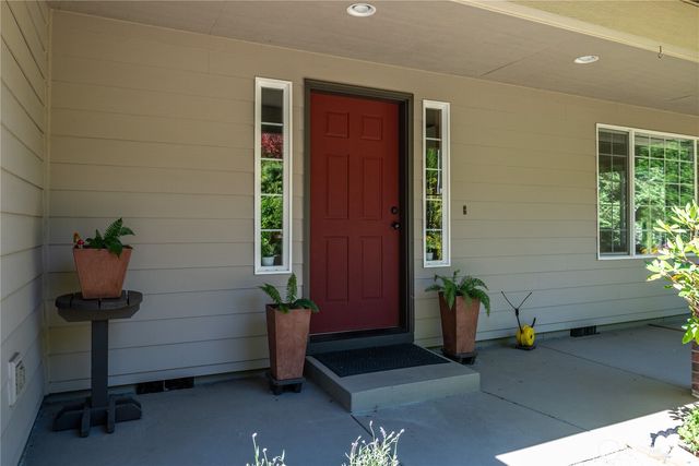 2539 E Lynnwood Drive, Longview, WA 98632