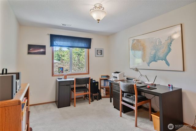 2539 E Lynnwood Drive, Longview, WA 98632