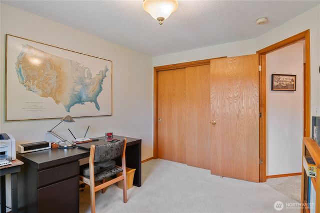 2539 E Lynnwood Drive, Longview, WA 98632