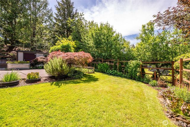 2539 E Lynnwood Drive, Longview, WA 98632