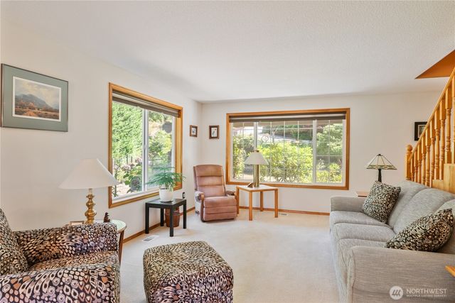 2539 E Lynnwood Drive, Longview, WA 98632