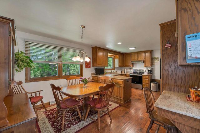 2651 VAN BEEK ROAD, Green Bay, WI 54311