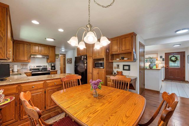 2651 VAN BEEK ROAD, Green Bay, WI 54311