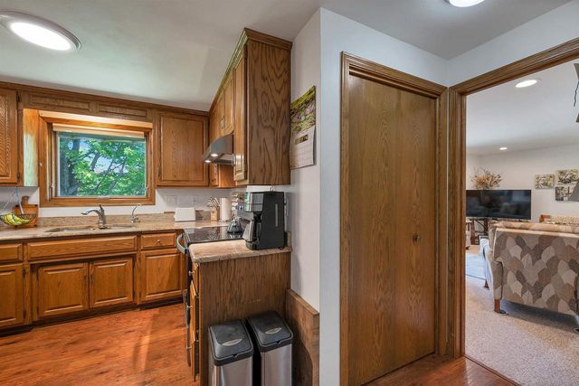 2651 VAN BEEK ROAD, Green Bay, WI 54311