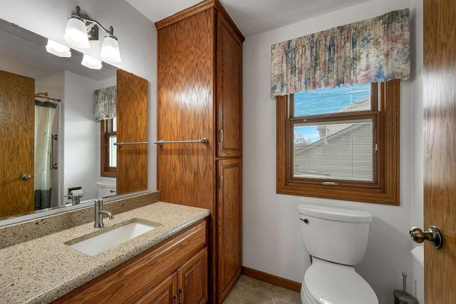 2651 VAN BEEK ROAD, Green Bay, WI 54311