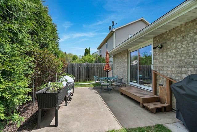 2651 VAN BEEK ROAD, Green Bay, WI 54311