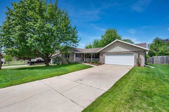 2651 VAN BEEK ROAD, Green Bay, WI 54311