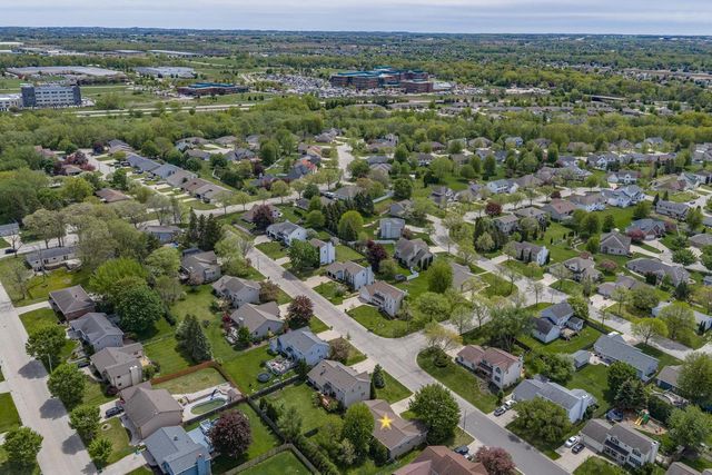 2651 VAN BEEK ROAD, Green Bay, WI 54311