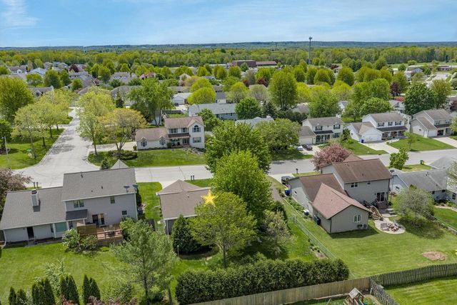 2651 VAN BEEK ROAD, Green Bay, WI 54311