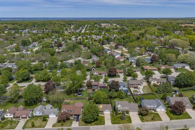 2651 VAN BEEK ROAD, Green Bay, WI 54311