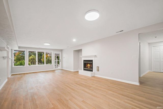 51354 Stratford Drive, Elkhart, IN 46514