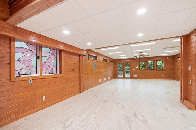 51354 Stratford Drive, Elkhart, IN 46514