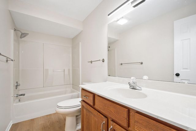 51354 Stratford Drive, Elkhart, IN 46514