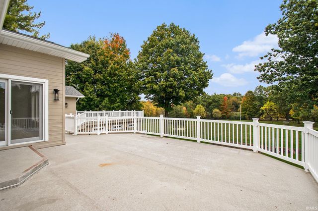 51354 Stratford Drive, Elkhart, IN 46514