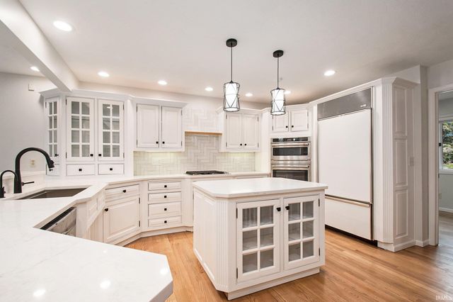 51354 Stratford Drive, Elkhart, IN 46514