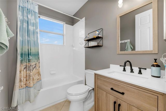 6619 Marbella DR, Naples, FL 34105