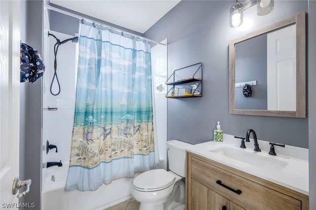 6619 Marbella DR, Naples, FL 34105