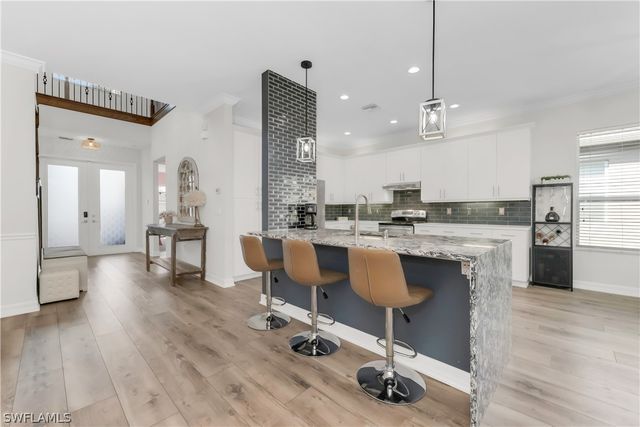 6619 Marbella DR, Naples, FL 34105