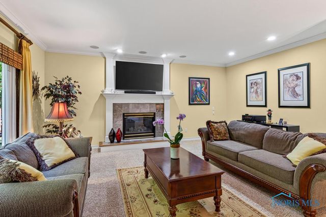 382 Osage Court, Perrysburg, OH 43551