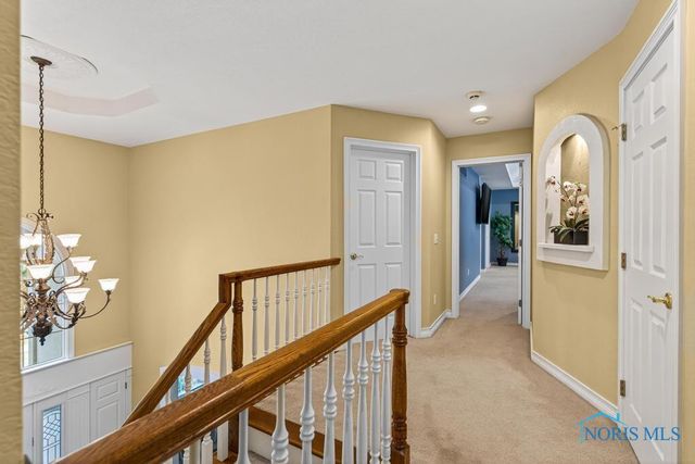 382 Osage Court, Perrysburg, OH 43551