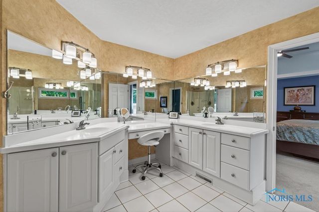 382 Osage Court, Perrysburg, OH 43551