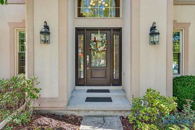 382 Osage Court, Perrysburg, OH 43551