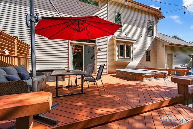 382 Osage Court, Perrysburg, OH 43551