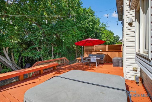 382 Osage Court, Perrysburg, OH 43551