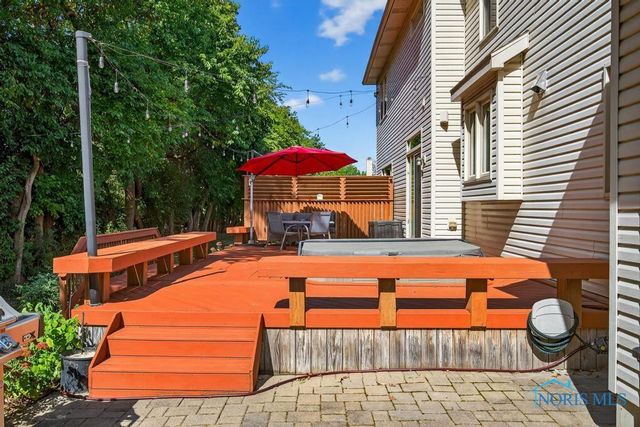 382 Osage Court, Perrysburg, OH 43551