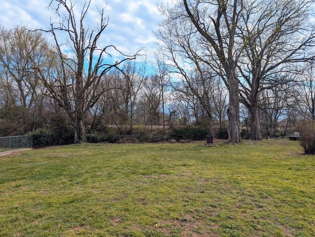 610 W Jackson Street, Marshfield, MO 65706