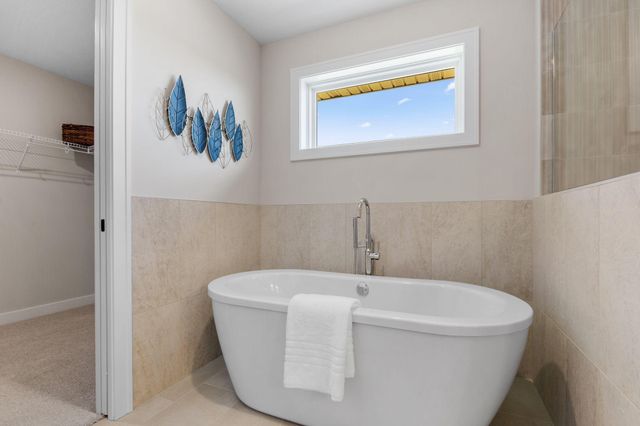 19533 Hamburg Avenue, Lakeville, MN 55044