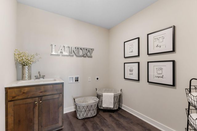 19533 Hamburg Avenue, Lakeville, MN 55044