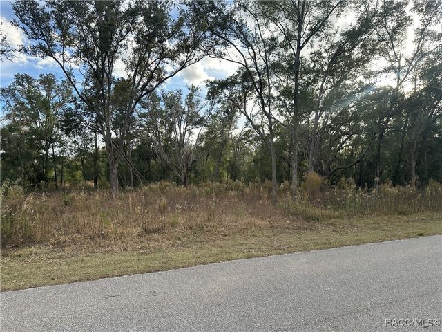 8125 Catrina Lane, Crystal River, FL 34429