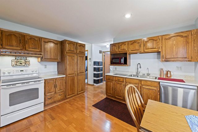 7890 COUNTY ROAD Y, Oconto, WI 54153