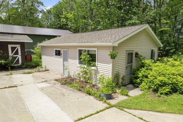 7890 COUNTY ROAD Y, Oconto, WI 54153