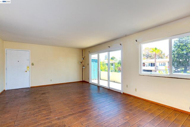 615 Willow St C, Alameda, CA 94501