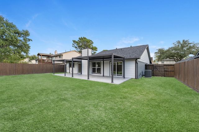 15414 Swan Creek Drive, Houston, TX 77095