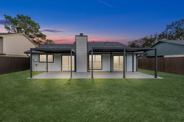 15414 Swan Creek Drive, Houston, TX 77095