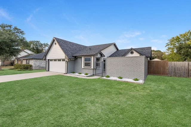 15414 Swan Creek Drive, Houston, TX 77095