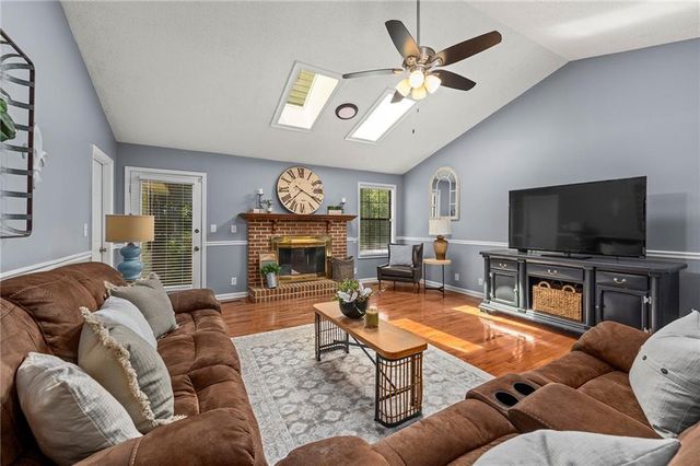 400 Cable Road, Waleska, GA 30183